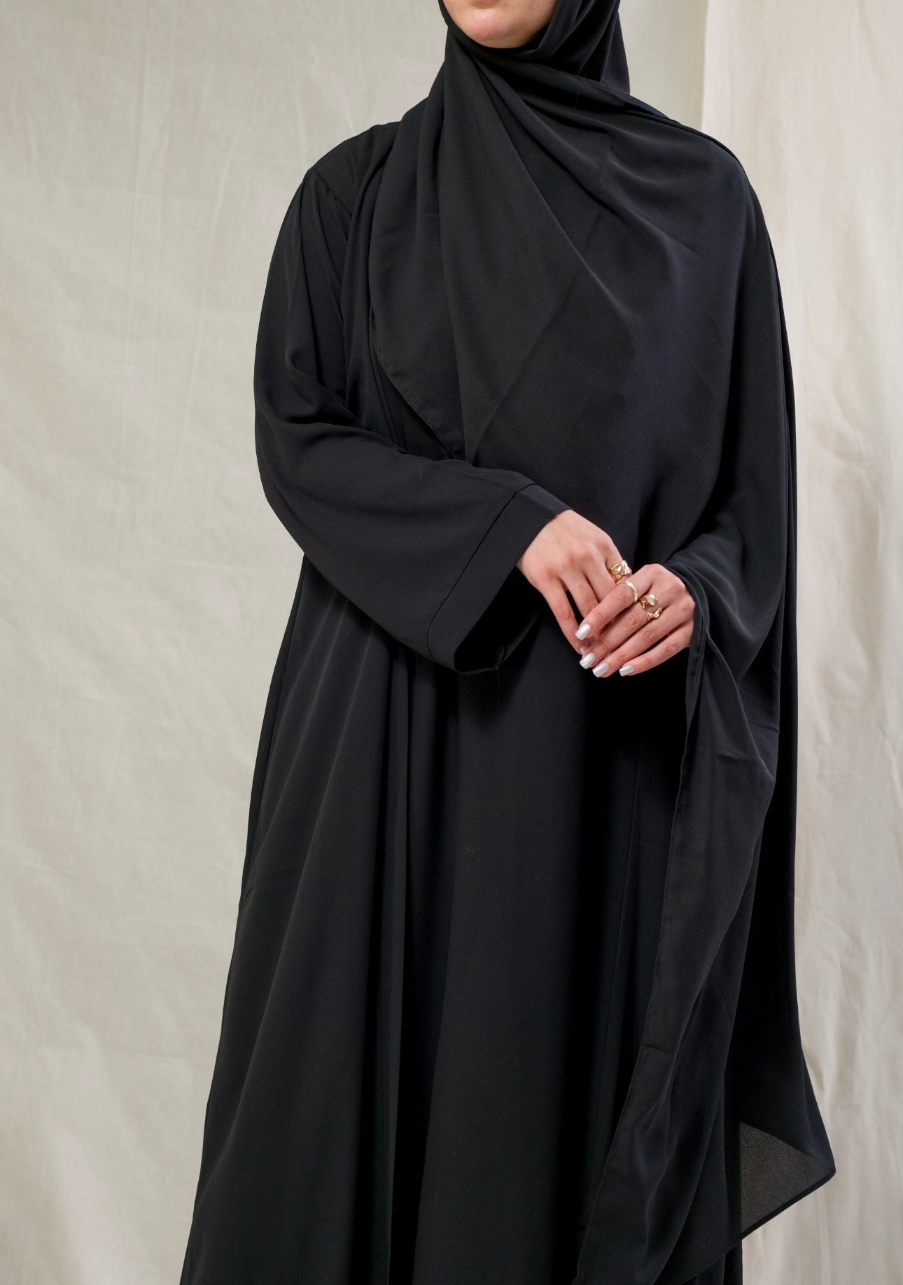 Black embroidered abaya
